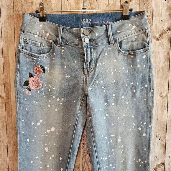 Women's SOHO New York and C Cropped Boyfriend Jeans Size 2 Blue with Pink Roses - Picture 2 of 11